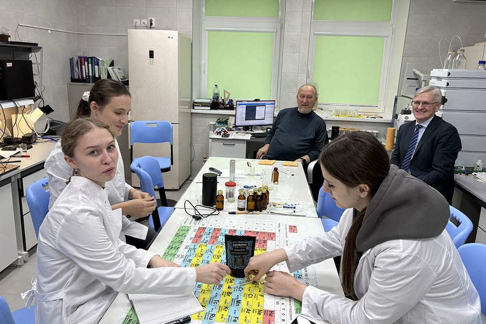 Приглашенный профессор провёл в НИУ «БелГУ» лекцию о перспективных направлениях хроматографии