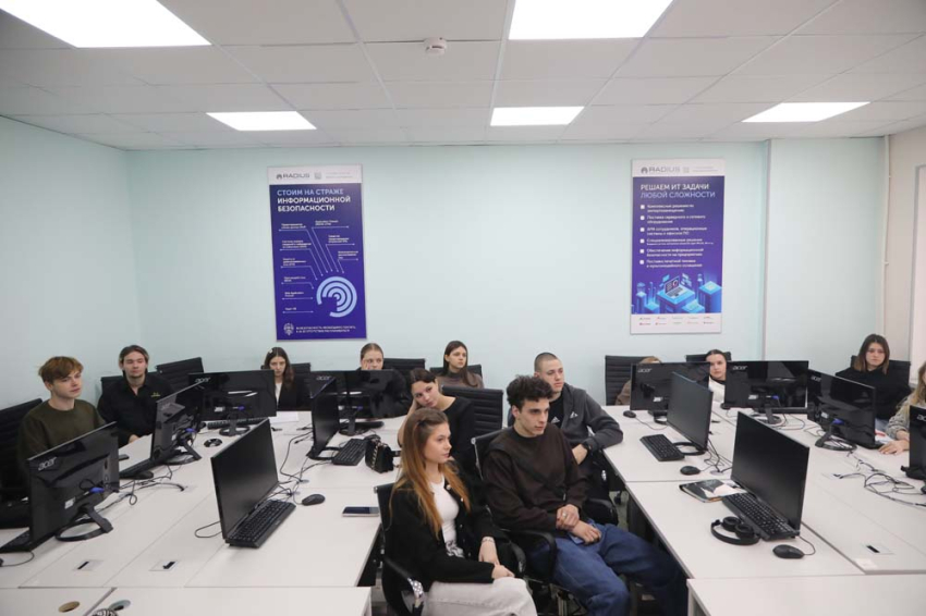 Участники акселетаратора научились дизайн-мышлению и основам технологического предпринимательства События НИУ «БелГУ» участники акселетаратора научились дизайн-мышлению и основам технологического предпринимательства