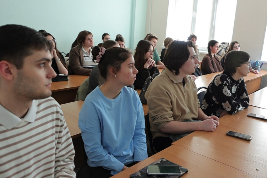 События НИУ «БелГУ» участники акселератора ниу «белгу» научились генерировать и оценивать собственные идеи для подачи заявок на грантовые конкурсы