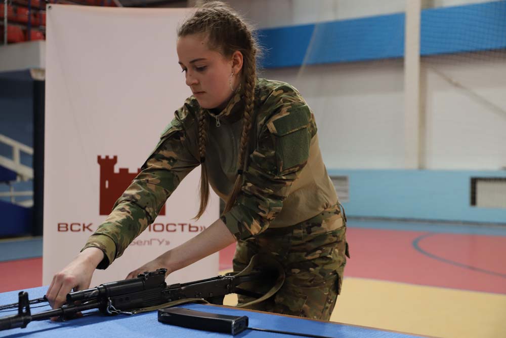 В НИУ «БелГУ» состоялась военно-спортивная эстафета