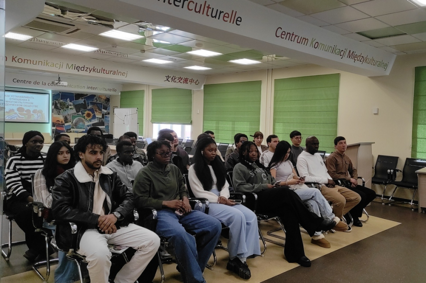 События НИУ «БелГУ» в ниу «белгу» прошла встреча «как устанавливать отношения в многокультурном студенческом обществе?»