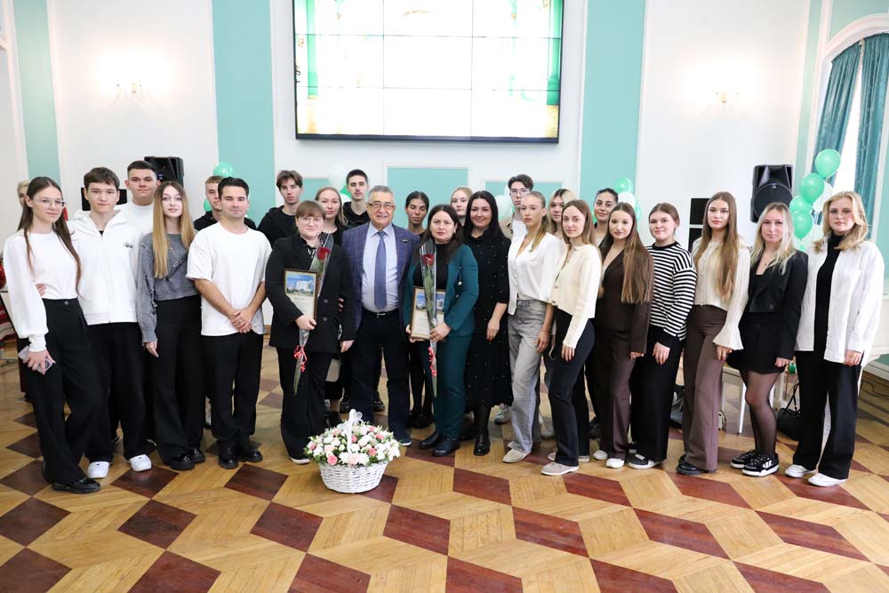 Лучших представителей Белгородского госуниверситета наградили в День рождения вуза